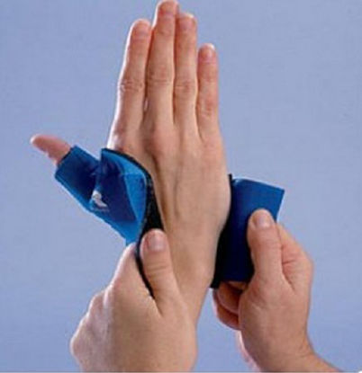 Picture of Thumb Splint Rolyan® X-Large Left Hand BlueA95259