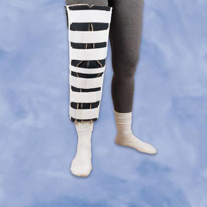 Picture of Knee Immobilizer DeRoyal® One Size Fits Most Hook and Loop Closure 16 Inch Length Left or Right Knee7091-04