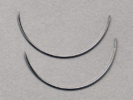 Picture of Suture Needle Richard-Allan® 1/2 Circle Taper Point Needle French Spring Eye Type Size 5 Needle212905