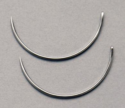 Picture of Suture Needle Richard-Allan® 1/2 Circle Taper Point-Light Needle Improved Mayo Catgut Type Size 4 Needle222204