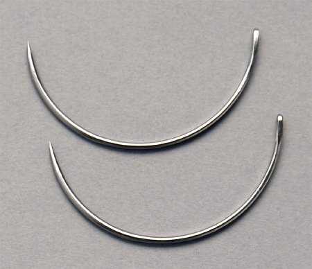 Picture of Suture Needle Richard-Allan® 1/2 Circle Taper Point-Light Needle Improved Mayo Catgut Type Size 2 Needle222202