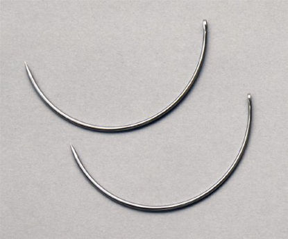 Picture of Suture Needle Richard-Allan® 1/2 Circle Taper Point Needle Ferguson Type Size 16 Needle212616