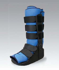 Picture of Walker Boot Air Traveler™ Medium Hook and Loop Closure Male 9-1/2 to 12 / Female 8 to 10-1/2 Left or Right FootATS2