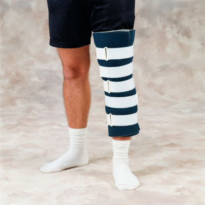 Picture of Knee Immobilizer DeRoyal® One Size Fits Most Hook and Loop Closure 19 Inch Length Left or Right KneeTX4433-19