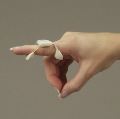 Picture of PIP Extension Assist Finger Spring LMB™ Acu-Spring™ X-Large Left or Right Hand508D