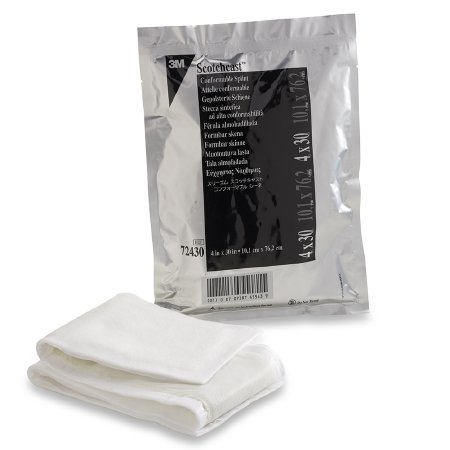 Picture of One-Sided Padded Splint 3M™ Scotchcast™ Conformable 4 X 30 Inch Fiberglass / Polyurethane White72430